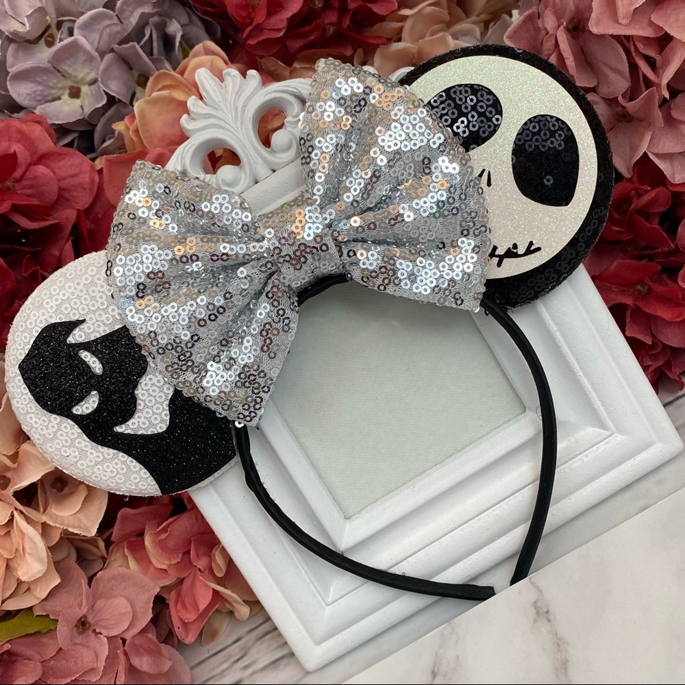 Minnie Mouse Nightmare Before Christmas Headband - Picture 4 of 11